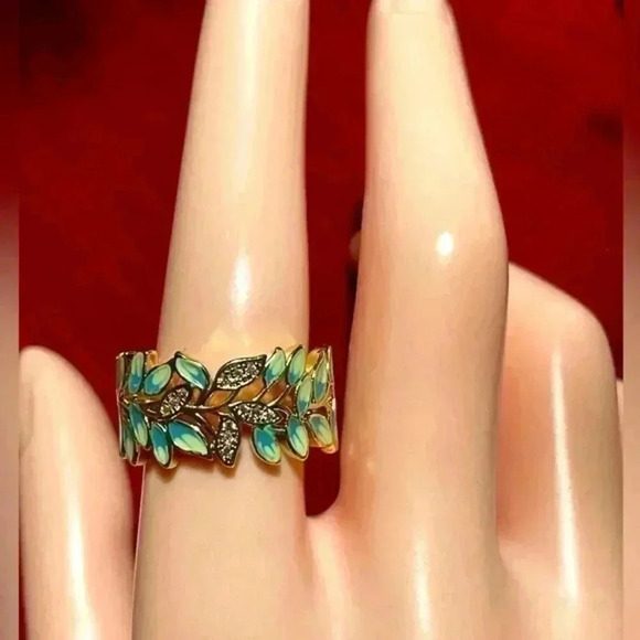 New 18k Yellow Gold Over Sterling Silver White Sapphires Ivy Leaf Band R… - Picture 3 of 6